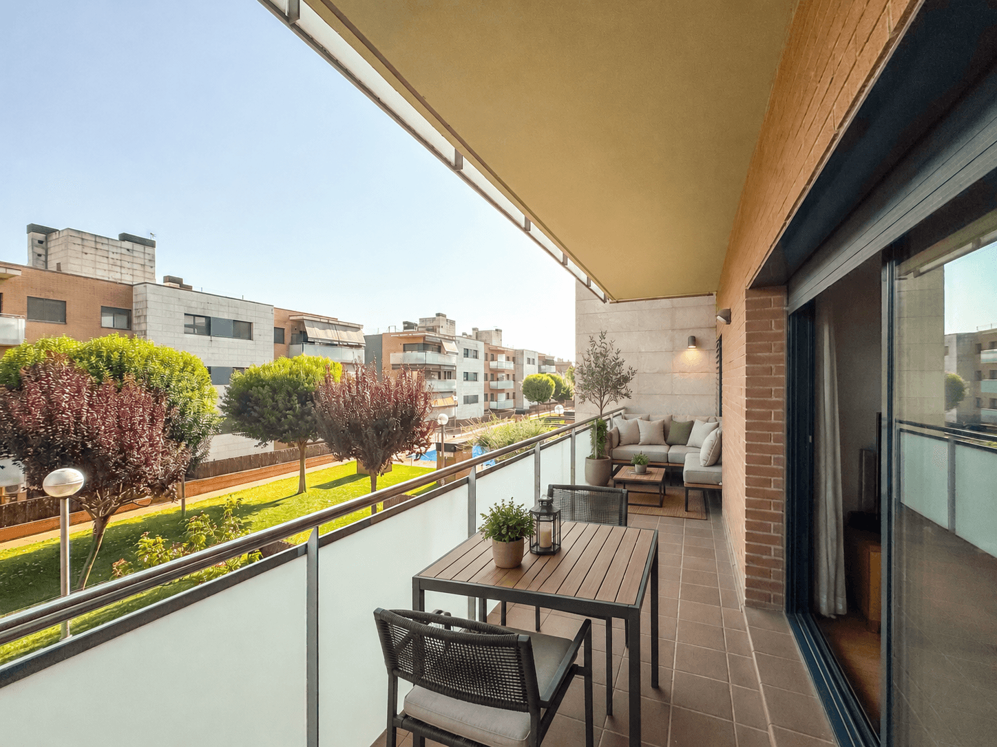 EXCLUSIVA VIVIENDA, PISO PARKING Y TRASTERO! - foto 2